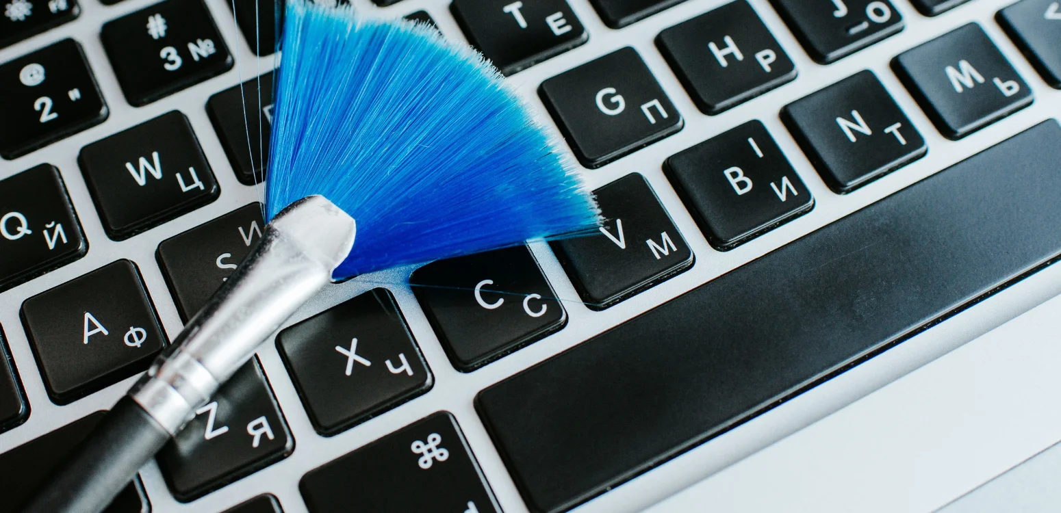 Clean Macbook Pro Keyboard