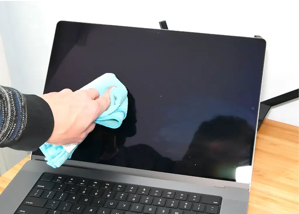 How to Clean a MacBook Screen